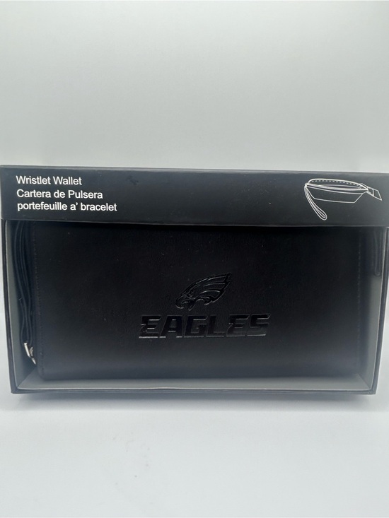 Handbags - 🆕 Philadelphia Eagles Embossed Black Wristlet Wallet 🦅